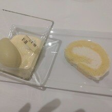 オーベルジュ・ド・リル サッポロの写真｜特注したロールケーキもゲストに喜んでもらえて良かっです。