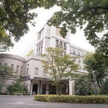 水戸プラザホテルの写真｜当日の外観曇りでも緑があるためそこまで気にならない