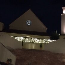 ＶＩＬＬＡＳ　ＤＥＳ　ＭＡＲＩＡＧＥＳ　宇都宮（ヴィラ・デ・マリアージュ　宇都宮）の画像｜夜の正統派教会