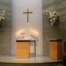 セルリアンタワー東急ホテルの画像|壁面の装花もお気に入りでした