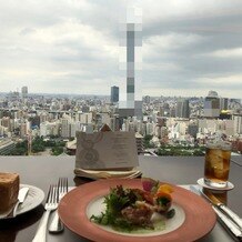 浅草ビューホテルの画像｜上層階で試食をいただいた。眺めも良く、全て美味しかった。