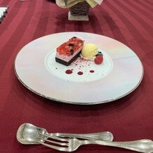 ＴＨＥ　ＢＥＬＬＣＬＡＳＳＩＣ　ＫＯＦＵ（ベルクラシック甲府）の画像｜ベリー系のデザートです