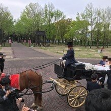 ハウステンボスの画像｜式終了から、新郎新婦が馬車で。