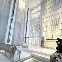 ラグナヴェール ＴＯＫＹＯの写真｜天井が高く開放感のある式場でした