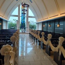 神戸ポートピアホテルの写真｜チャペルの建物が結婚式感