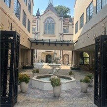 マリエール山手(セント・リージェンツ大聖堂)の写真｜マリエールの入り口　ヨーロッパ風で素敵でした