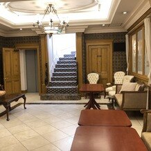 キャメロットヒルズの画像｜待合室入口