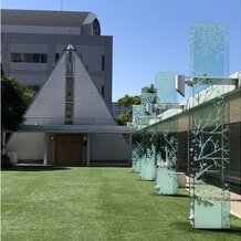 浦安ブライトンホテル東京ベイの画像｜チャペルに向かうまでの道も素敵でした。水の音が聞こえました。