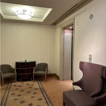 ホテルオークラ福岡の画像｜新郎新婦専用のエレベーター