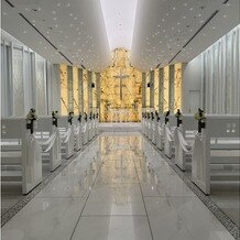 東京ドームホテルの写真｜チャペル (1) - 最初の状態。写真の左側にオルガンがあります