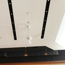 Ｍａｎｄａｒｉｎ　Ｐｏｒｔ（マンダリンポルト）の写真｜披露宴会場の高い天井