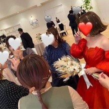 アンジュールハウスの写真｜新婦、ゲストと盛り上がる