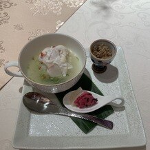 明治神宮・明治記念館の画像｜和食コースの食事：鯛利休茶漬け 菜飯 舞茸のそぼろ