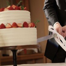 明治神宮・明治記念館の写真｜ケーキ入力のナイフにはリボンがついていました。