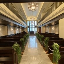 ホテル椿山荘東京の画像｜一番クラシカルな挙式会場。
本物のパイプオルガンもあり、厳かな雰囲気を味わうことが出来ました。