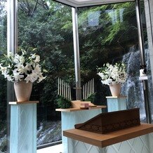 ホテル椿山荘東京の画像｜自然光が降り注ぎます。
