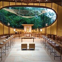 ホテル椿山荘東京の画像｜神前式会場、新郎新婦と親族の席