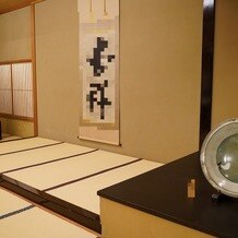 ホテル椿山荘東京の画像｜披露宴会場の掛け軸