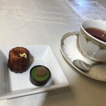 ホテル椿山荘東京の画像｜カヌレ、抹茶のチョコレート、フレーバーティー