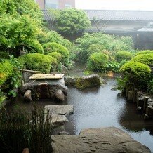 ホテル椿山荘東京の画像｜「錦水」からのミニ庭園