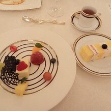 ロイヤルチェスター太田の写真｜デザートとケーキ入刀のケーキ