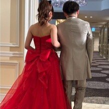 ラ・ボア・ラクテ（La Voie Lactee）の写真｜お色直しはキラキラの赤いドレスにしました。すごく好評でした！