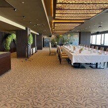 グランドホテル浜松の写真｜レストラン風披露宴会場