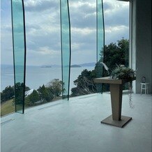 RESORT ISLAND PASSAGE KINKAI（パサージュ琴海）の画像｜ガラスがブルーのラインが入っていて、オシャレです。