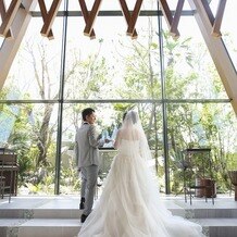 GARDEN　WEDDING　ARCADIA　KOKURA（ガーデンウェディング・アルカディア小倉）の画像｜チャペル内