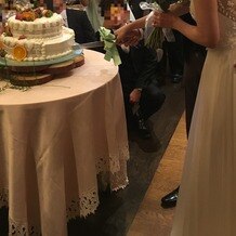 GARDEN　WEDDING　ARCADIA　KOKURA（ガーデンウェディング・アルカディア小倉）の画像｜ウェディングケーキも可愛い。