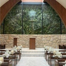 アーカンジェル代官山の写真｜リニューアルされたチャペル
シンプルながら洗練されておりとても素晴らしかった！