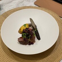 麻布迎賓館の画像｜ワンプレートのお肉
赤ワイン煮