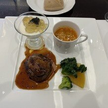 アーカンジェル迎賓館　宇都宮の画像｜お肉、ミネストローネ、カリフラワーのムース