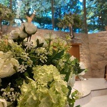 アーフェリーク迎賓館　熊本の画像｜挙式会場装花
