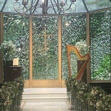 アーヴェリール迎賓館　名古屋の画像｜緑のバックが写真よりも迫力がありとても綺麗でした。