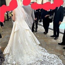 北山迎賓館の写真｜プールの周りでフラワーシャワー
全く狭くなかったです