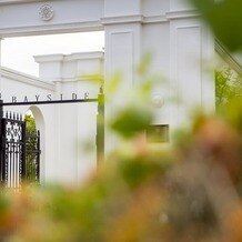 ベイサイド迎賓館　松山の写真｜緑がいっぱいの庭