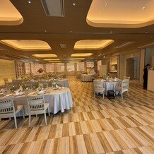 ＡＩＬＥ ｄ’ＡＮＧＥ garden（エルダンジュ　ガーデン）の写真｜オレンジっぽい温かみのある雰囲気。