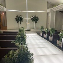 ＡＩＬＥ ｄ’ＡＮＧＥ garden（エルダンジュ　ガーデン）の写真｜丸い形で、ゲストとの距離が近い素敵な挙式会場