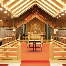 ホテル メルパルクＮＡＧＯＹＡの写真｜ホテル内の神前式会場としては、めちゃくちゃ立派で神社を彷彿とする梁のある屋根が高評価です