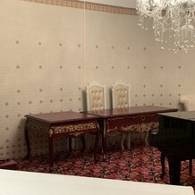 Ｋｉｎｇ Ａｍｂａｓｓａｄｏｒ Ｈｏｔｅｌ 熊谷　（キングアンバサダーホテル熊谷）の写真｜新郎新婦の席