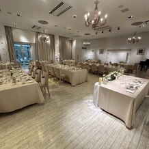 AILE d’ANGE NAGOYA（エルダンジュ ナゴヤ）の写真｜白を基調としたオーソドックスな会場