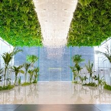 ＮＩＩＧＡＴＡ ＭＯＮＯＬＩＴＨ（新潟モノリス）の写真｜明るく、自然を感じられます。