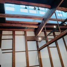博多百年蔵（国登録有形文化財）の画像｜天窓があるのでとても明るかったです。