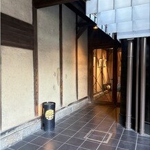 博多百年蔵（国登録有形文化財）の写真｜会場への入り口