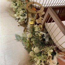 ホテル インターコンチネンタル 東京ベイの画像｜チャペルのお花