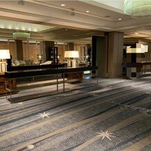 ホテル インターコンチネンタル 東京ベイの写真｜受付ロビー