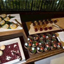 フォーチュン ガーデン 京都（FORTUNE GARDEN KYOTO）の写真｜テラス席で行われたサプライズデザートビュッフェ