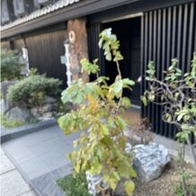 日本料理　ヒカリヤヒガシ／ナチュレフレンチ　ヒカリヤニシの写真｜入り口