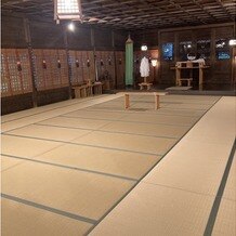 日本料理　ヒカリヤヒガシ／ナチュレフレンチ　ヒカリヤニシの写真｜四柱神社 中
